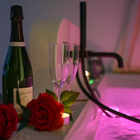La Nuit Sous Les Etoiles Apartman Nancy Kültér fotó